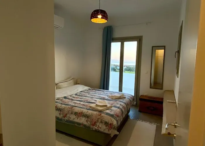 Lizzy's Escape 1st Floor Alikí