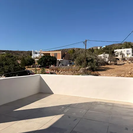 Lizzy's Escape 1st Floor Aliki (Paros)